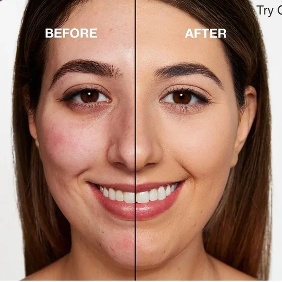 • Clinique Beyond Perfecting Foundation + Concealer CN 58 Honey